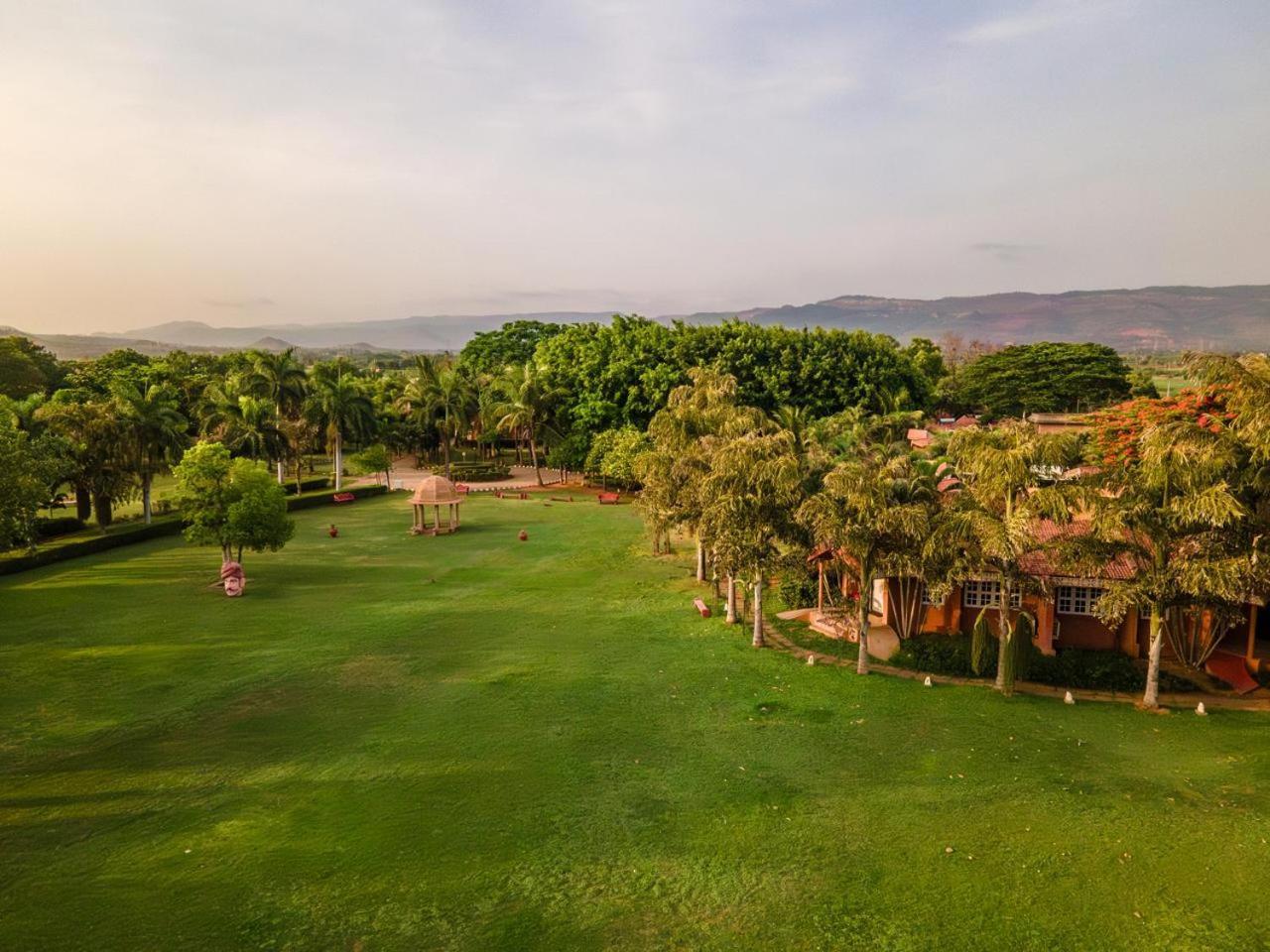 Vijayshree Resort, Hampi Exterior photo